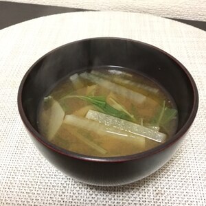 大根と水菜と油揚げのお味噌汁